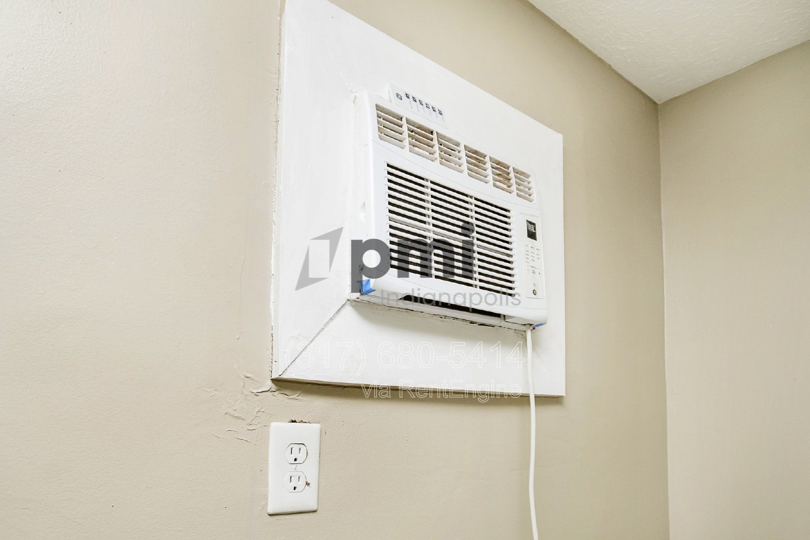 6220 E 11th St Apt 102 (Indianapolis) 2 bed 1 bath property image