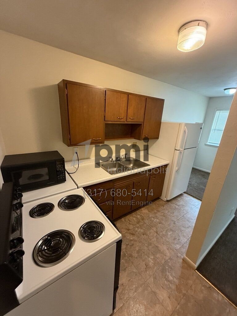 122 West William Drive Unit E (Brownsburg) 1 bed 1 bath property image
