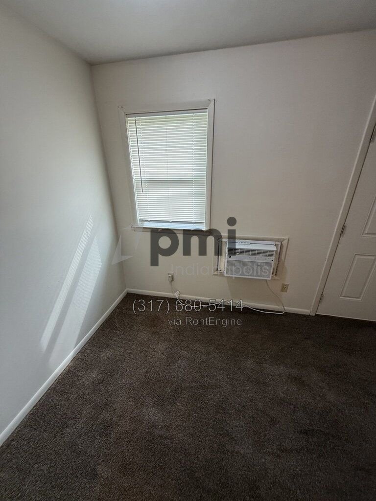 122 West William Drive Unit E (Brownsburg) 1 bed 1 bath property image
